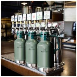 Stanley Classic Growler 1,9l -Leonardo Shop 222 669000 web5