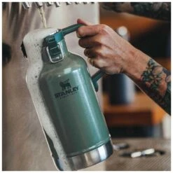 Stanley Classic Growler 1,9l -Leonardo Shop 222 669000 web6