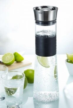 GEFU Karaffe CASCADA -Leonardo Shop GEFU 35270 Wasserkaraffe Ambiente1 1 bearbeitet l