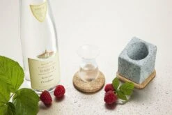 Täljsten Glaskühler Aus Speckstein Mit Trinkglas -Leonardo Shop Photo Rafra chisseur Stenkall Vit Taeljsten 3 l