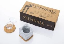 Täljsten Glaskühler Aus Speckstein Mit Trinkglas -Leonardo Shop STENKALL VIT Multilingual 3 l