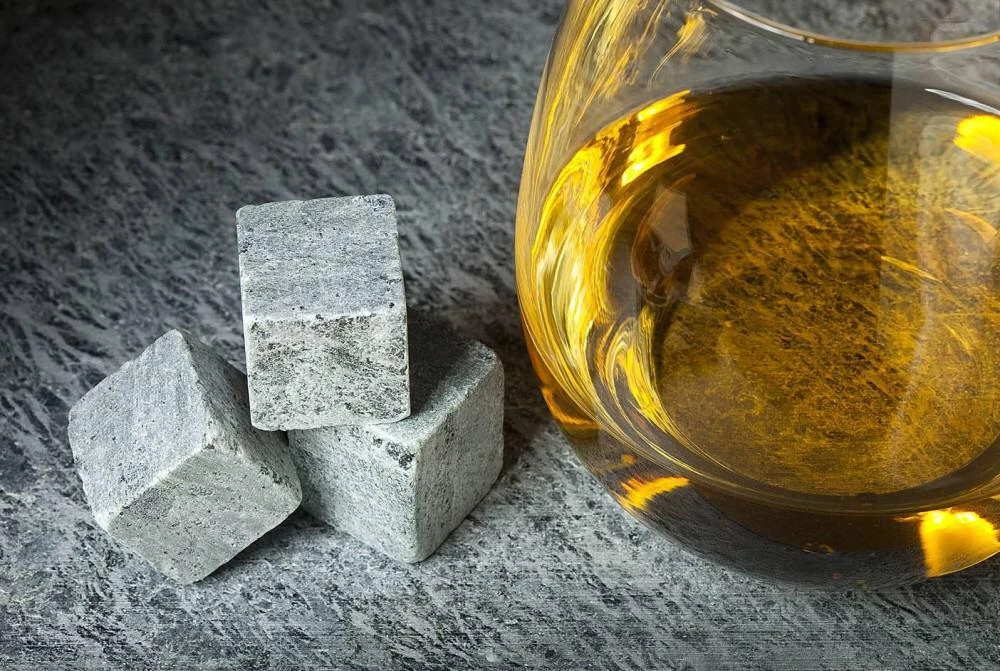 Täljsten Whiskysteine Aus Speckstein, 9-teilig 7 Täljsten Whiskysteine Aus Speckstein, 9-teilig – Bild 5